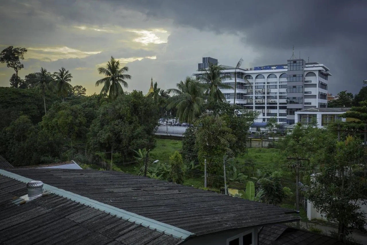 Cloud 10 Boutique Hotel Rangoon
