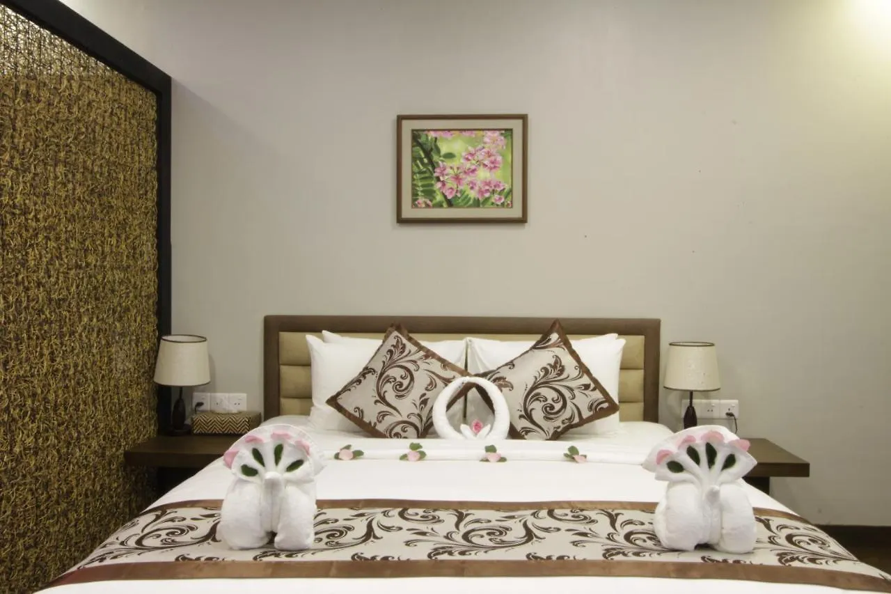 Cloud 10 Boutique Hotel Rangoon 2*,  Myanmar