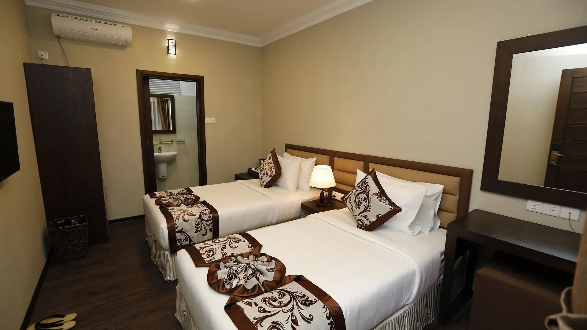 Cloud 10 Boutique Hotel Rangoon
